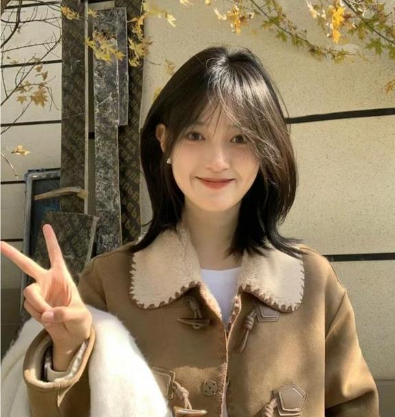 科技與時尚融合，2024年最新流行發(fā)型展望