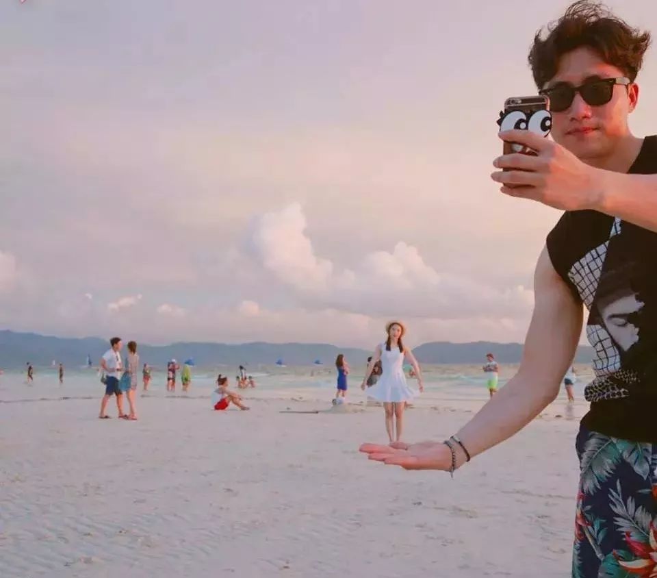 定格甜蜜時(shí)光，旅行情侶照記錄時(shí)代愛情印記