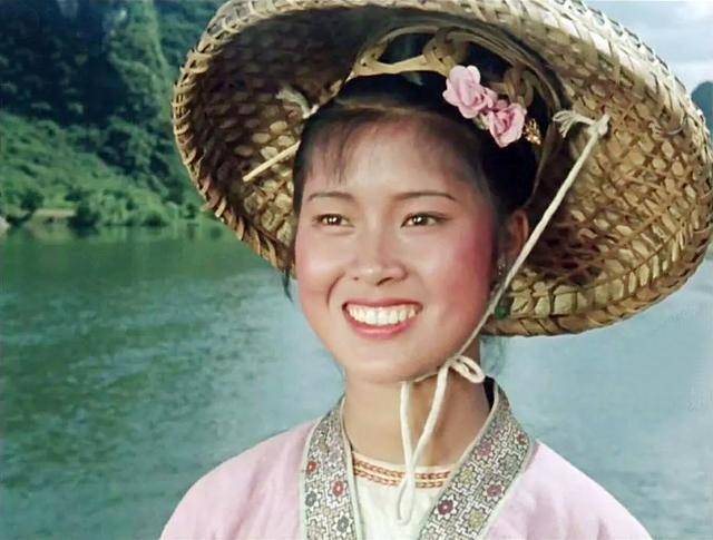 劉三姐電影，展現(xiàn)變化、自信與成就的力量傳奇之旅