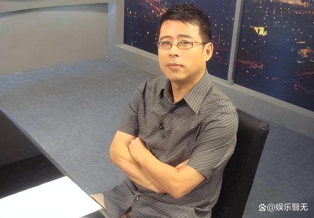 阿丘最新微博，社交媒體時代的言論自由與責(zé)任探討